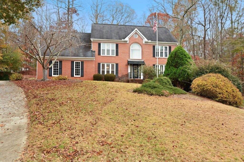 975 Waverly Court - Photo 1