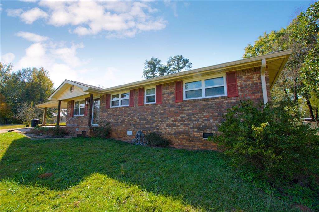 10 Meadowcliff Circle - Photo 1