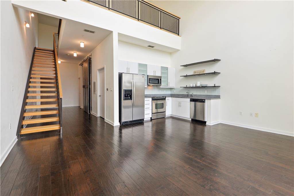 333 Nelson Street - Photo 1