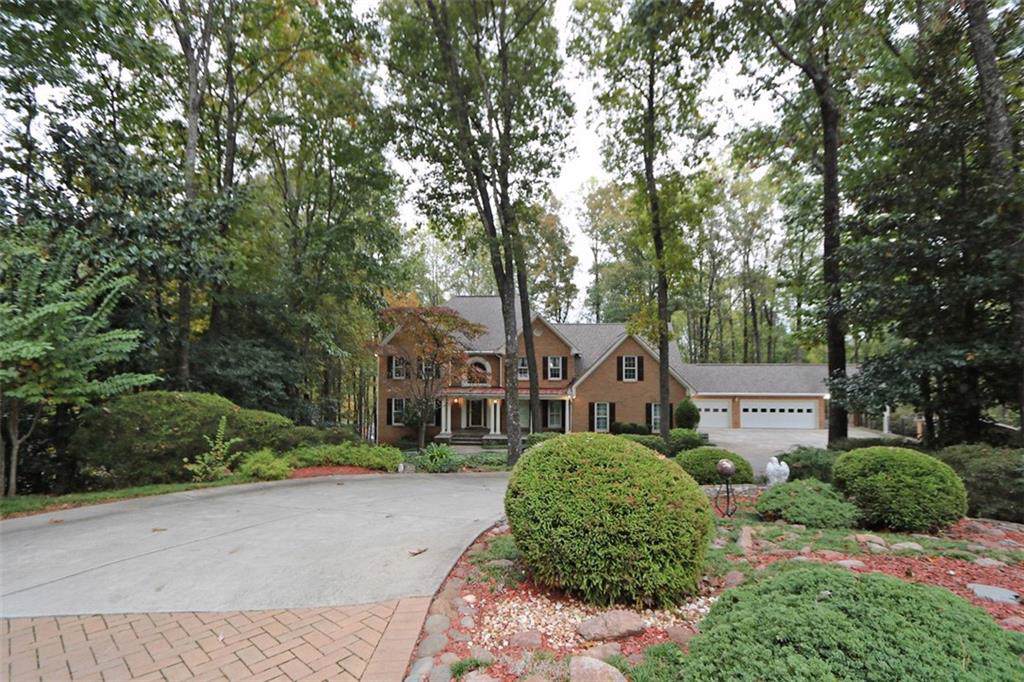 712 Beauregard Drive - Photo 1