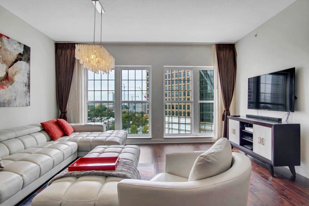 195 14th Street - Photo 1