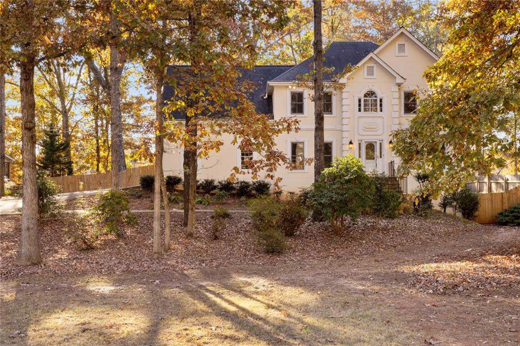5240 Overbend Trail - Photo 1