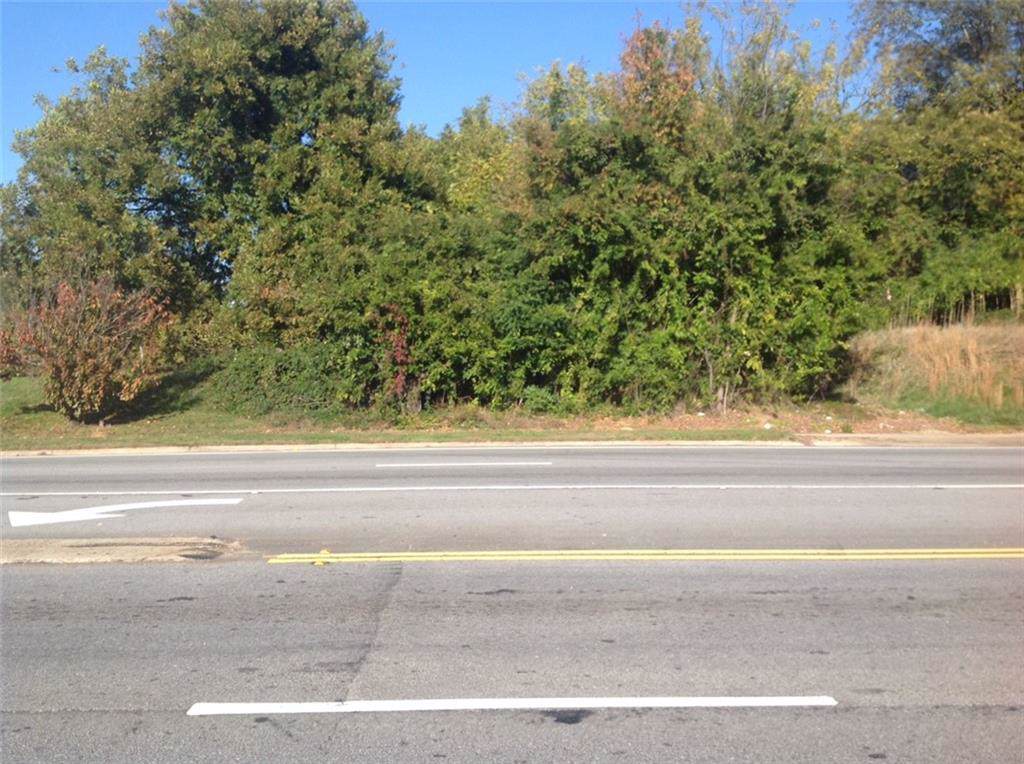 709 E E Butler Parkway - Photo 1