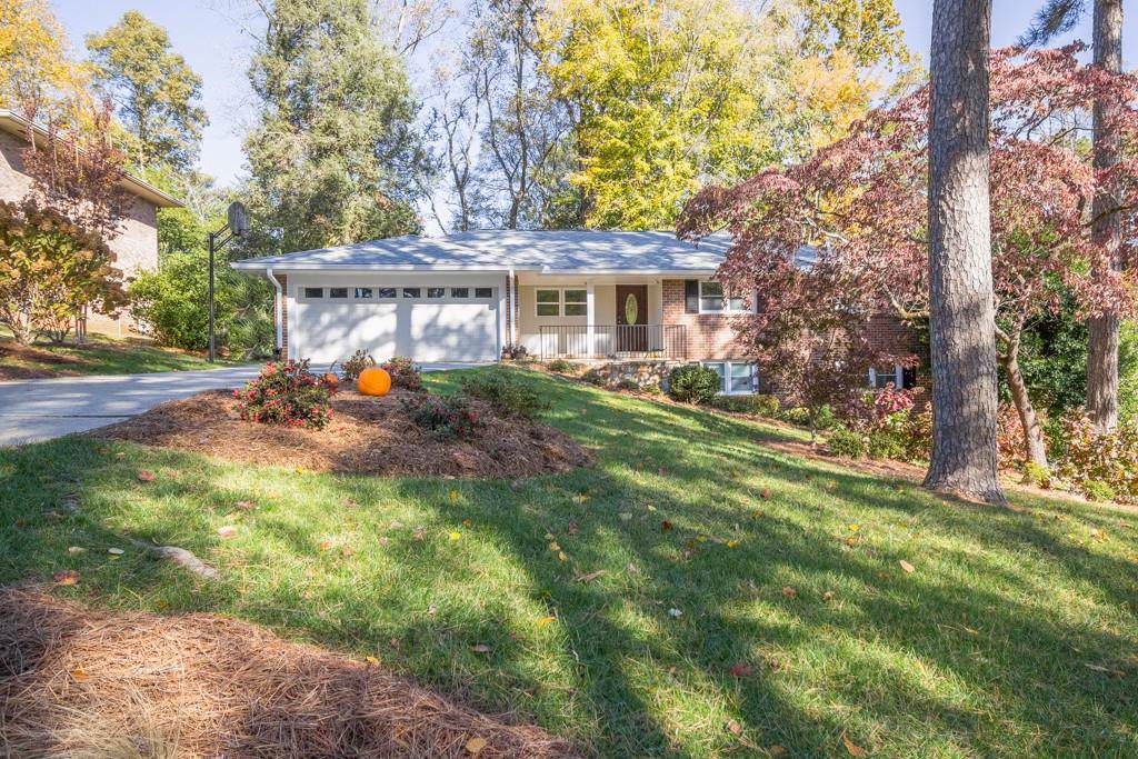 1707 Colebrook Circle - Photo 1
