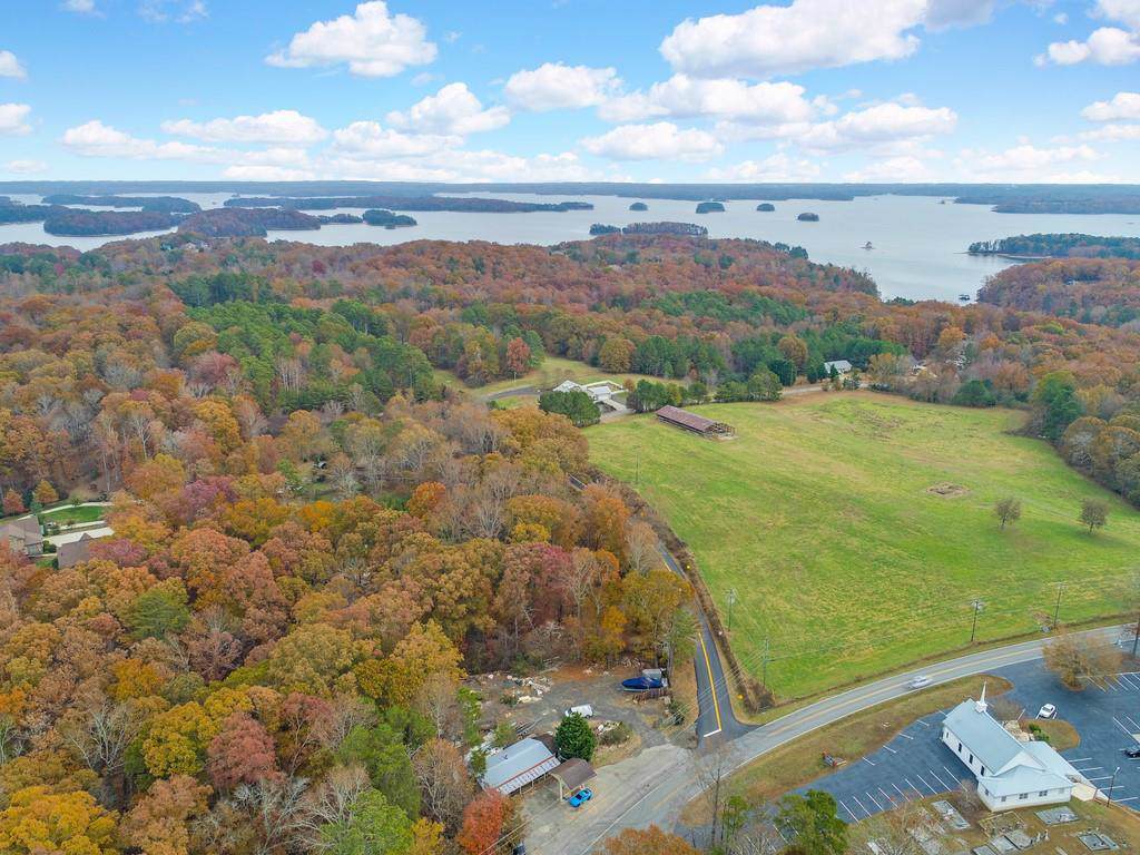 6915 Flowery Branch Road - Photo 1