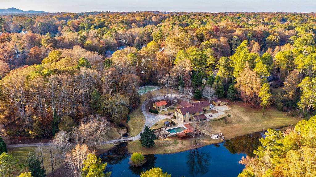 385 Pine Grove Road - Photo 1