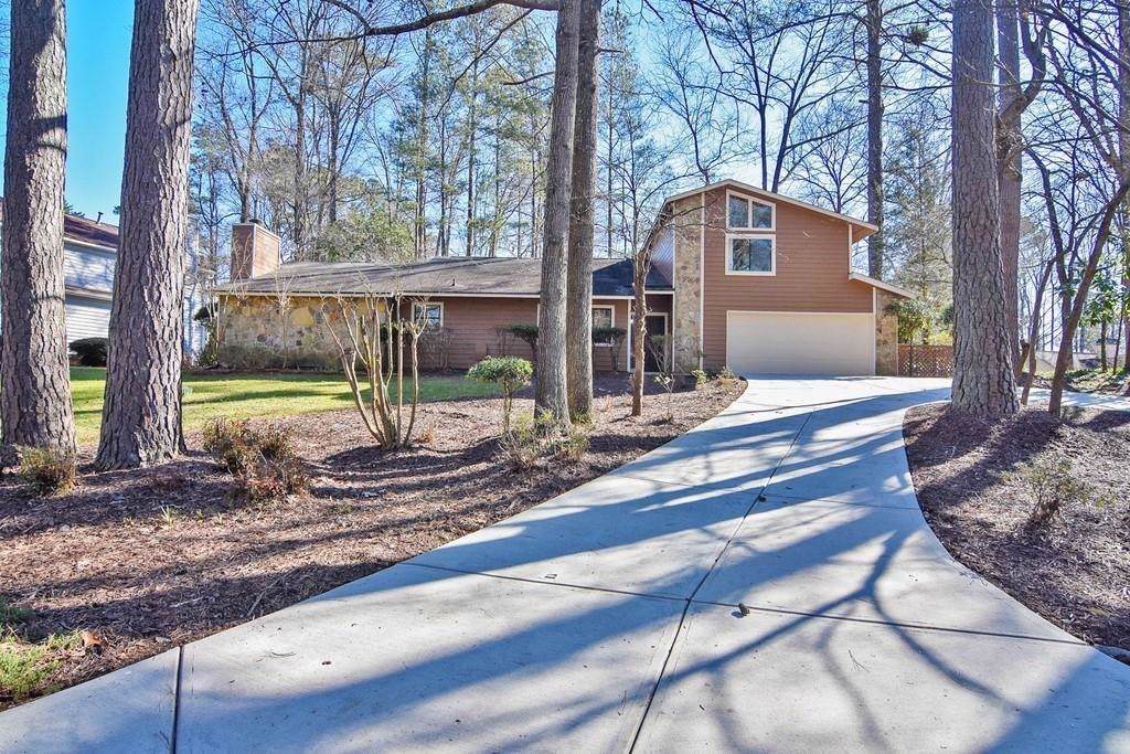 896 Fawn Way - Photo 1