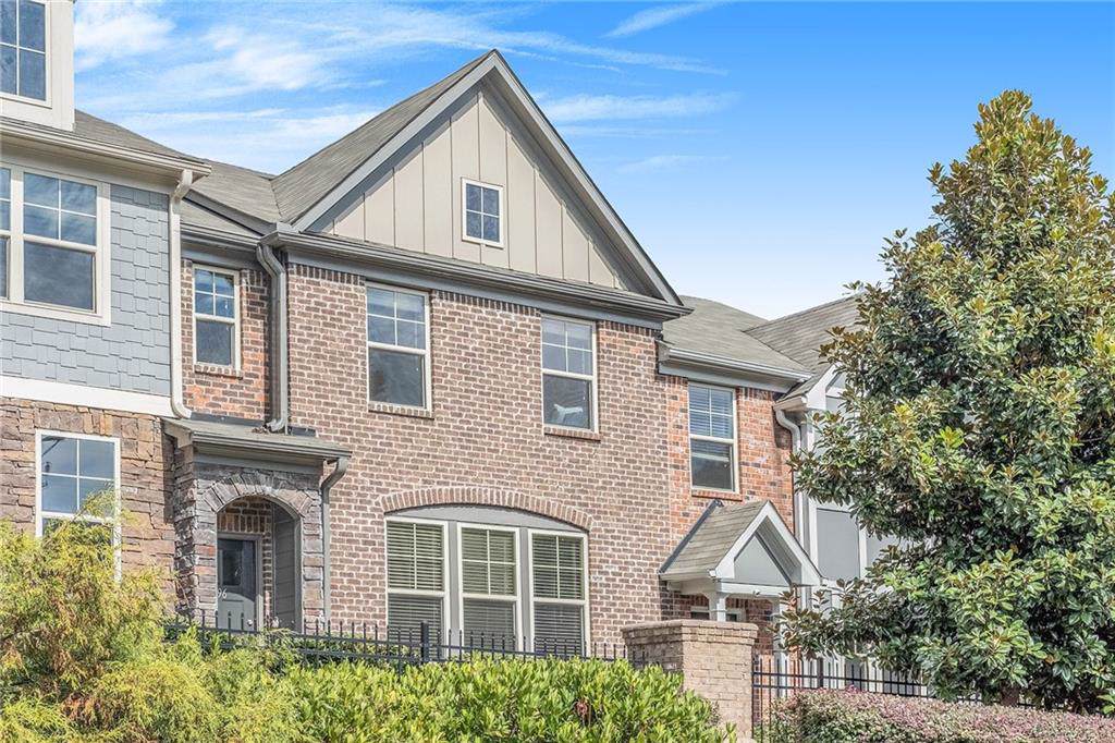 2296 Whiteoak Drive - Photo 1