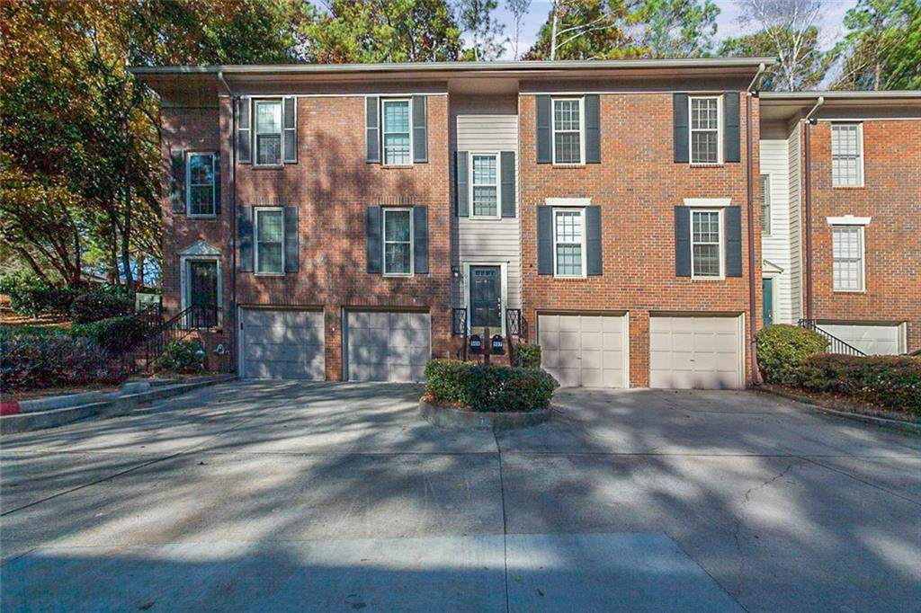 907 Brandywine Circle - Photo 1