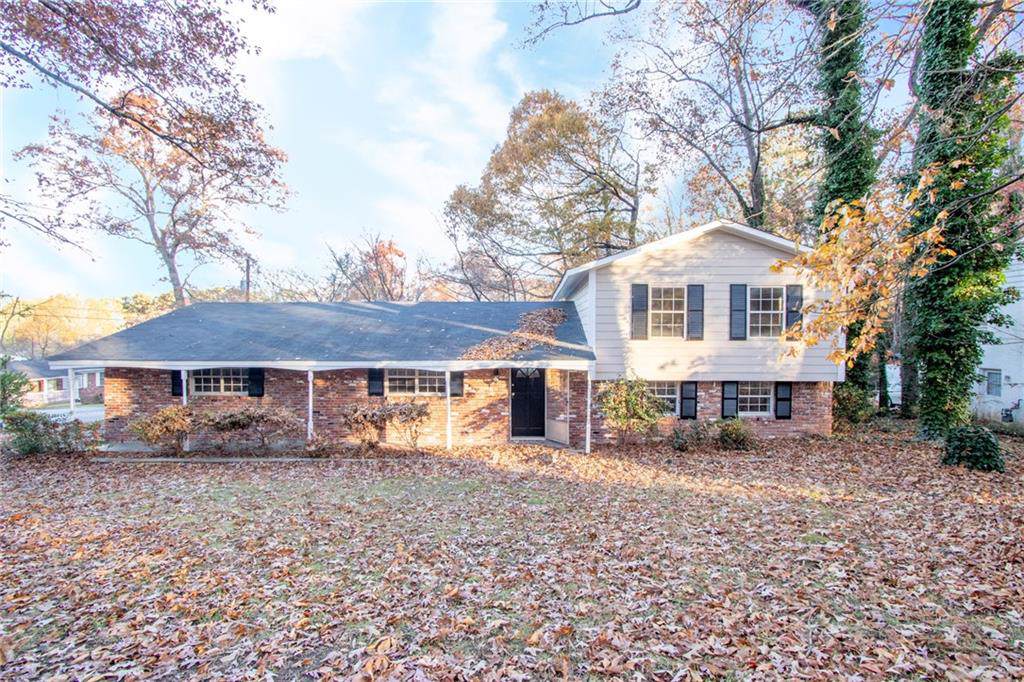 428 Camelot Parkway - Photo 1