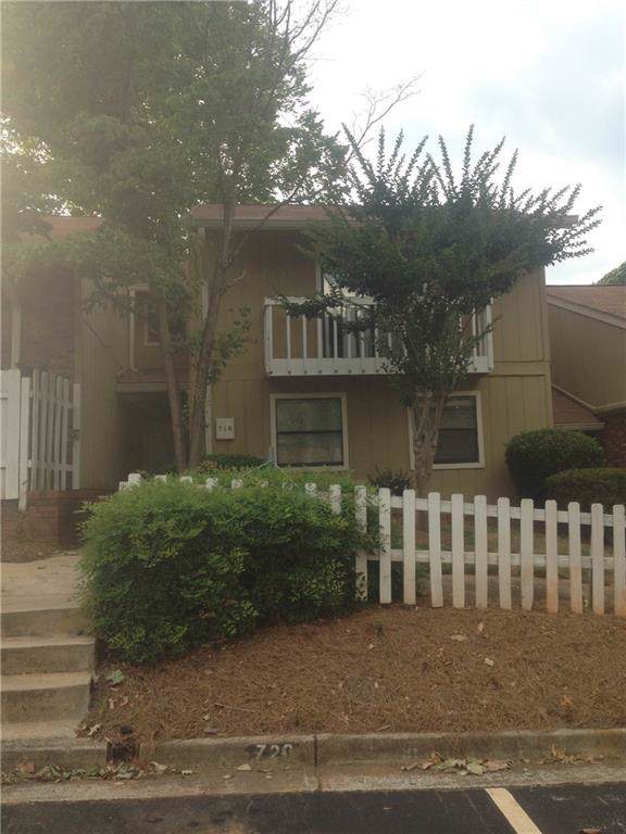716 Hanover Lane - Photo 1