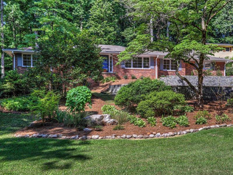 1054 Mason Woods Drive - Photo 1
