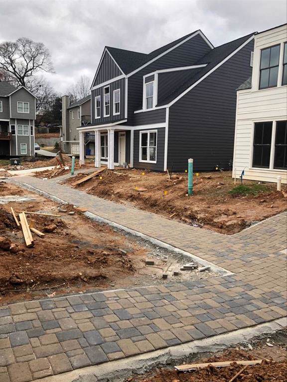 637 Liella Park - Photo 1