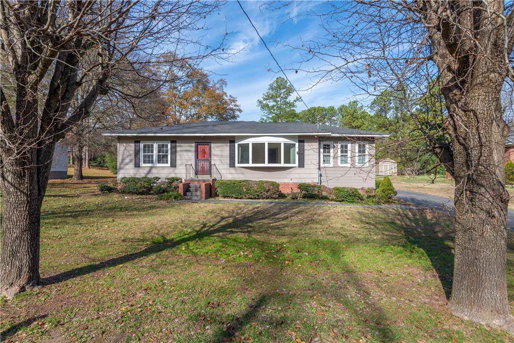 121 Hunts Drive - Photo 1