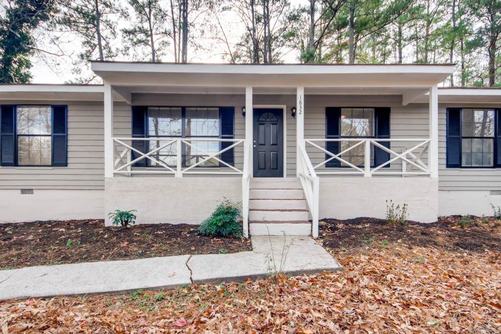 1832 Oak Drive - Photo 1