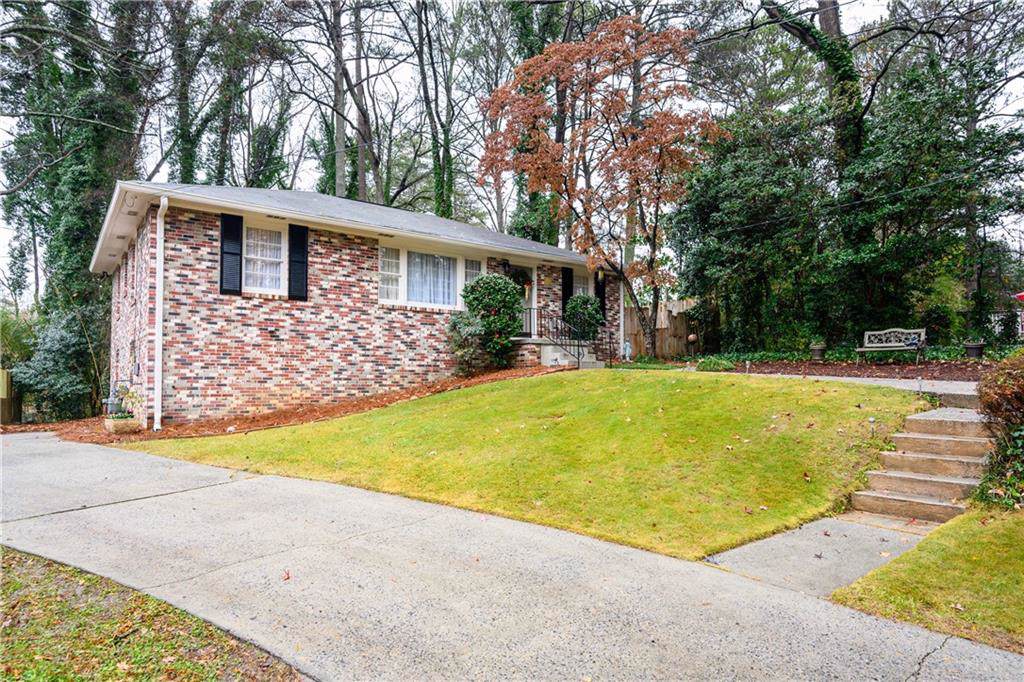 720 Parkway Drive - Photo 1
