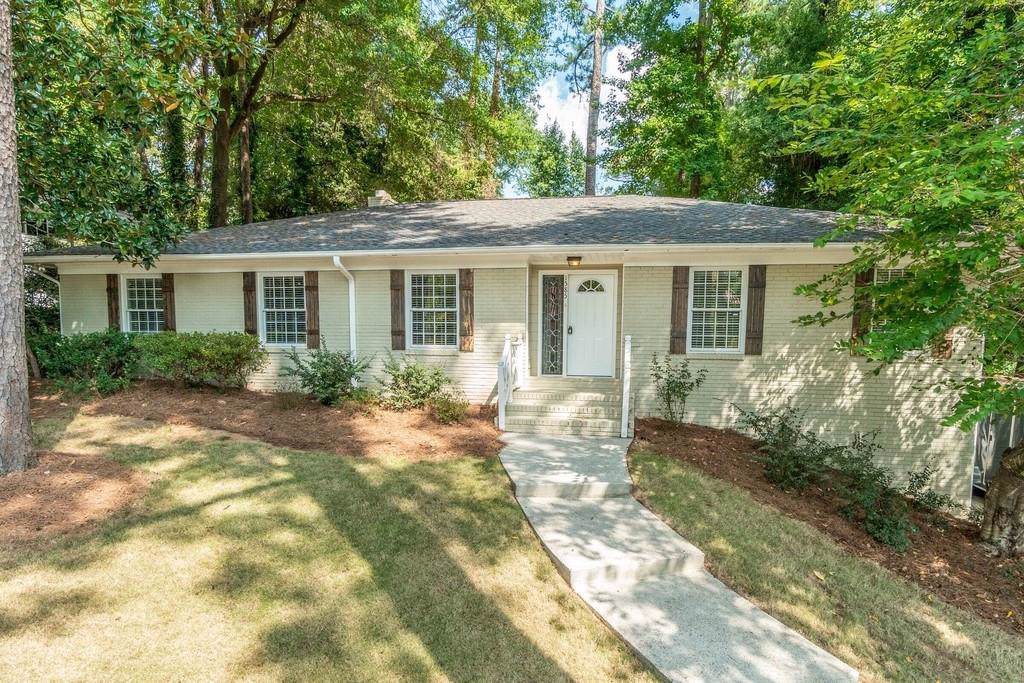 1585 Peachtree Battle Avenue - Photo 1