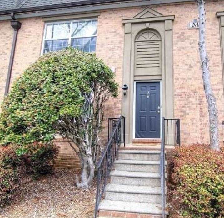 6980 Roswell Road - Photo 1