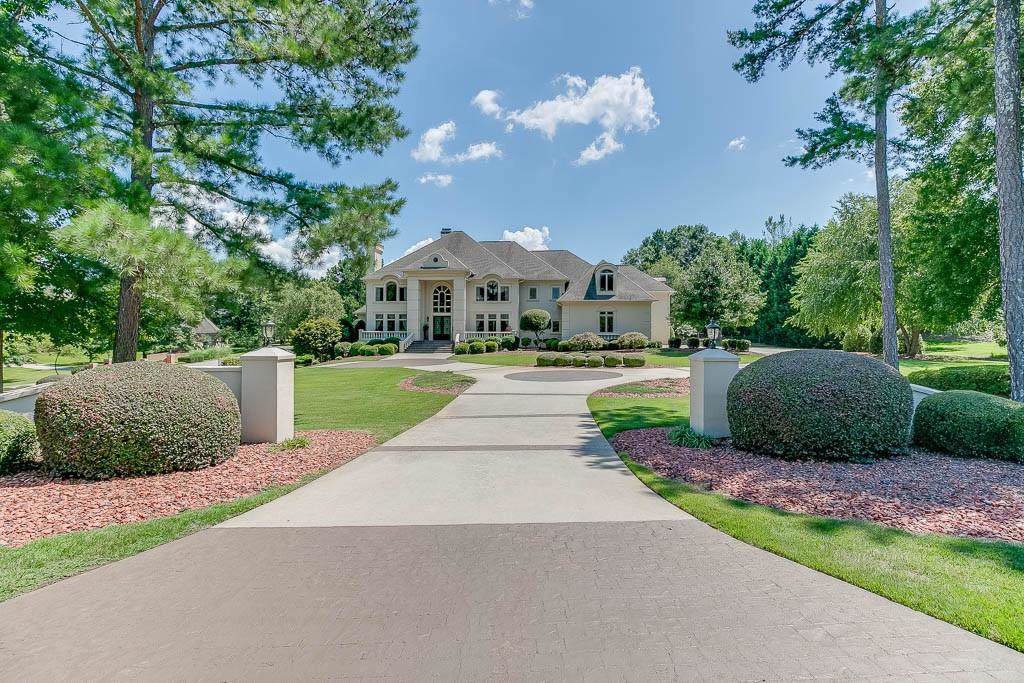 5323 Legends Drive - Photo 1