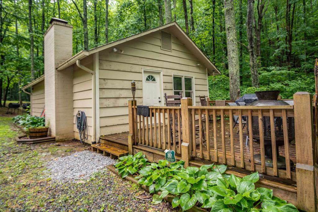 396 Hideaway Road - Photo 1
