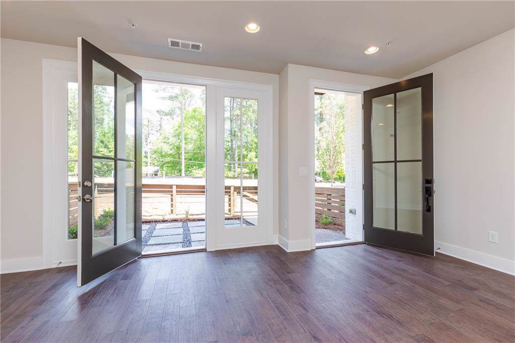 302 Liberty Way - Photo 1