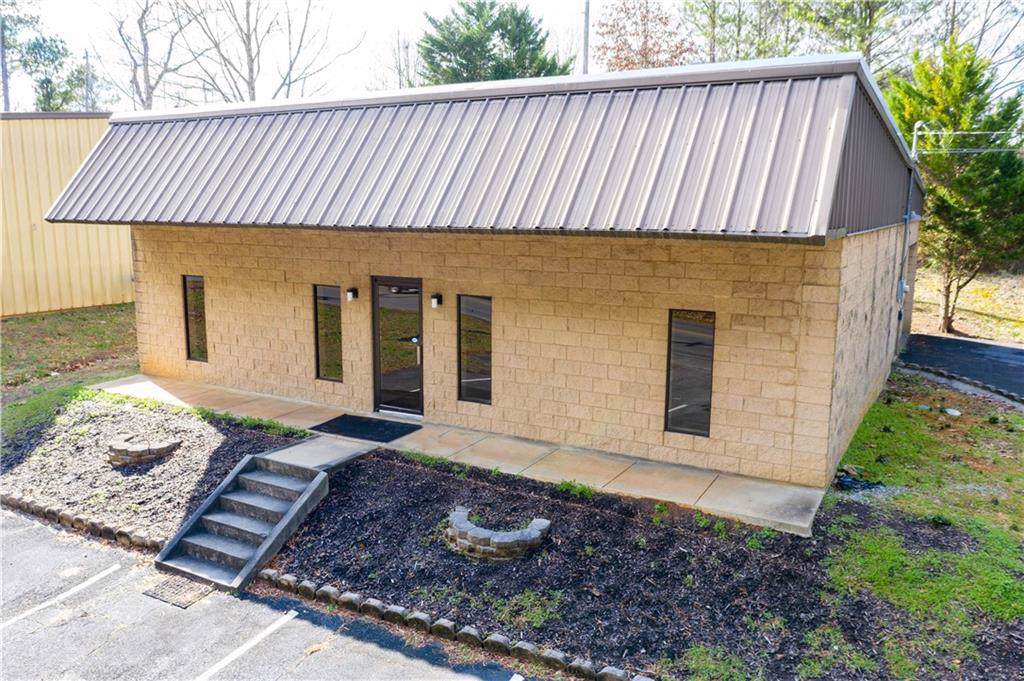 1015 Curtis Parkway - Photo 1