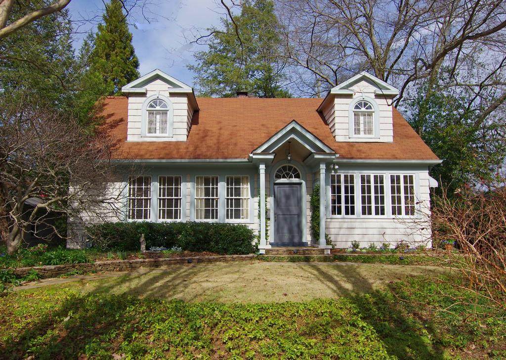 1076 Hudson Drive - Photo 1