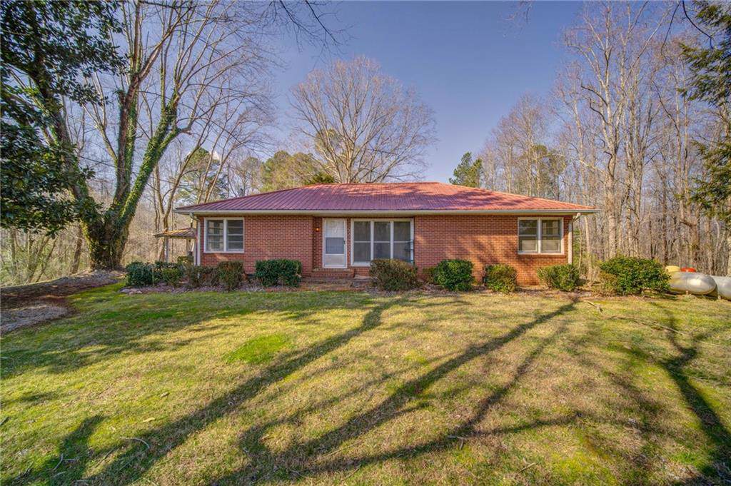 803 Upper Bethany Road - Photo 1