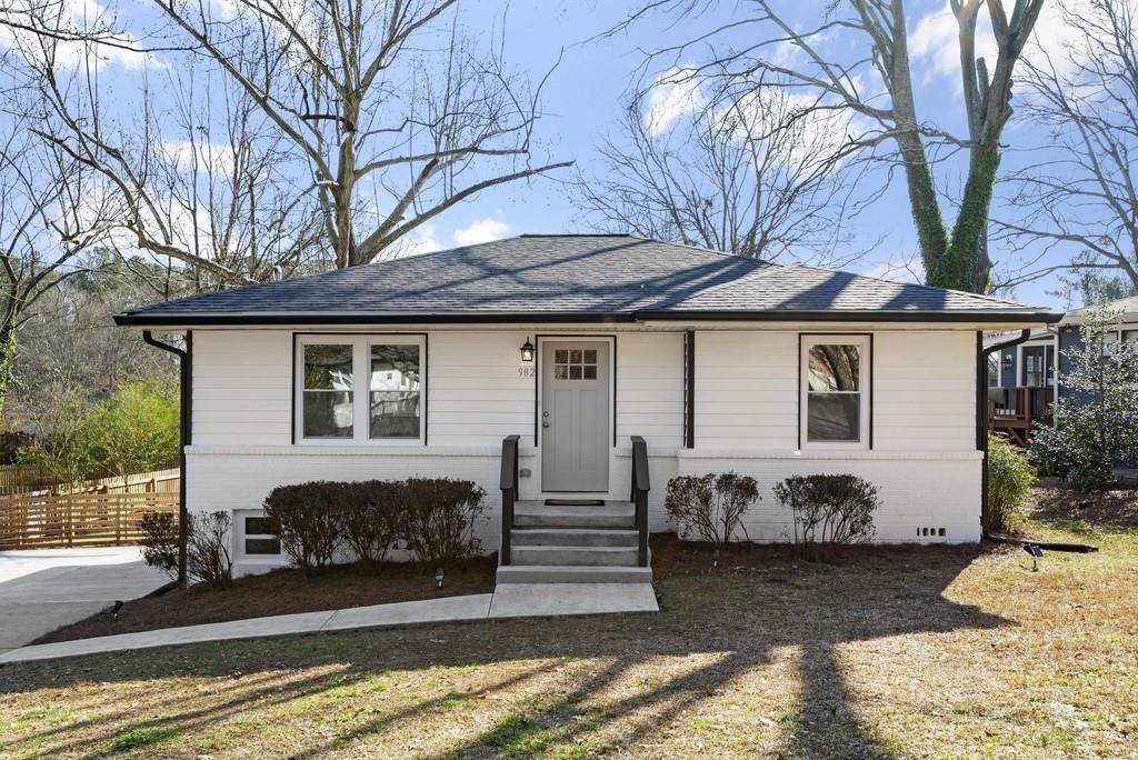 982 Oakdale Drive - Photo 1