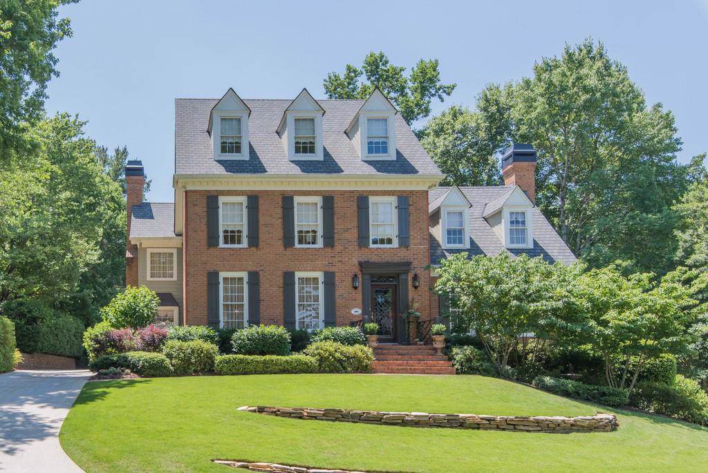 490 Tavern Circle - Photo 1
