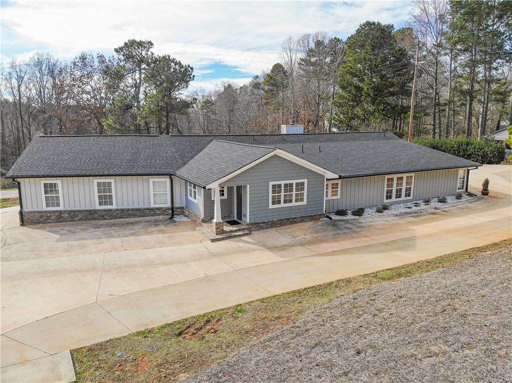 3306 Donna Way - Photo 1