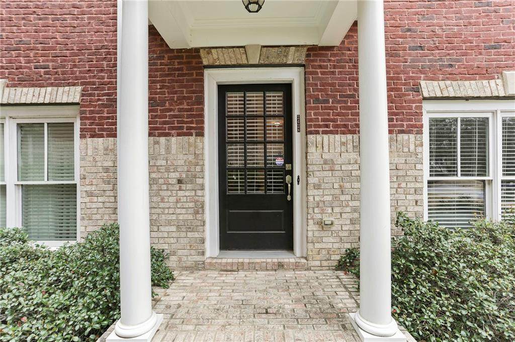 2428 Dresden Parc Circle - Photo 1