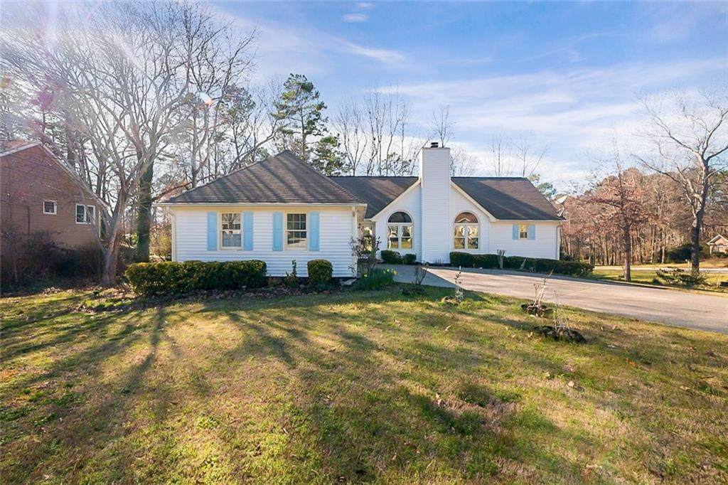 4740 Brandon Acres Lane - Photo 1