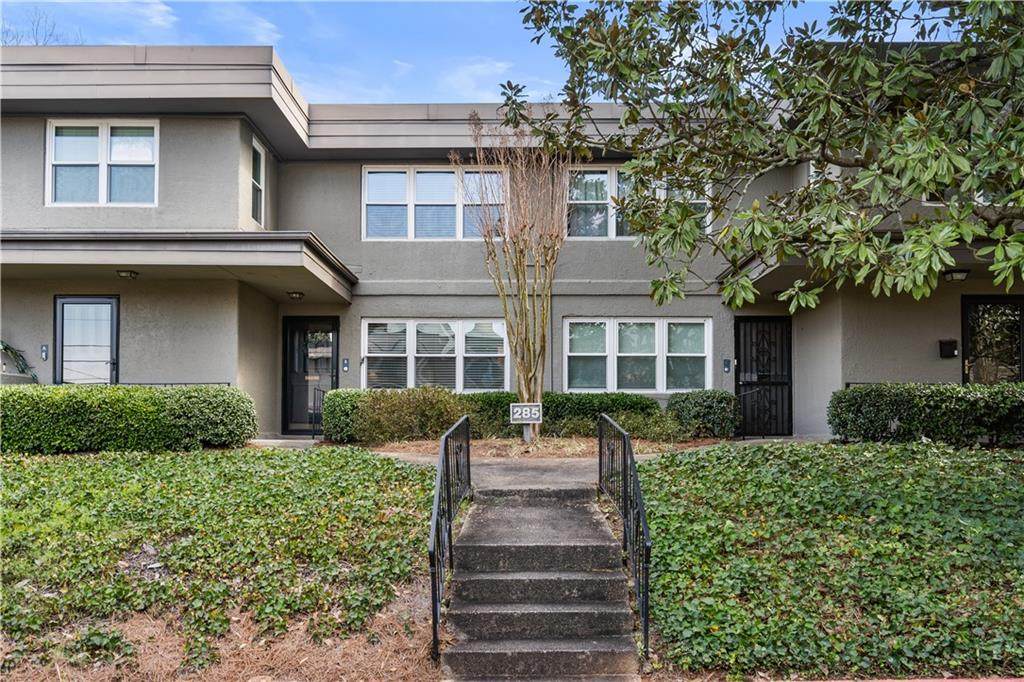 285 Lakemoore Drive - Photo 1