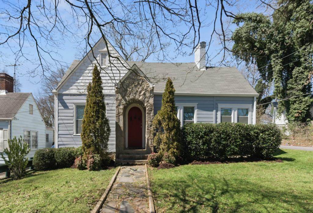 897 Hall Street - Photo 1