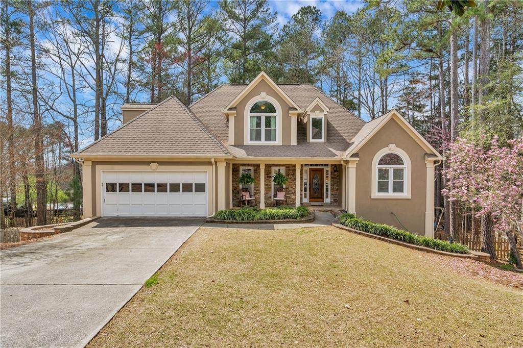 819 Aldenham Court - Photo 1