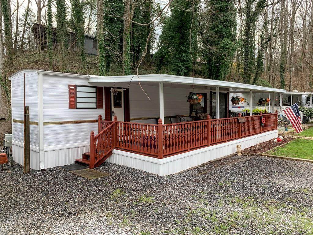 340 Creekview Drive - Photo 1