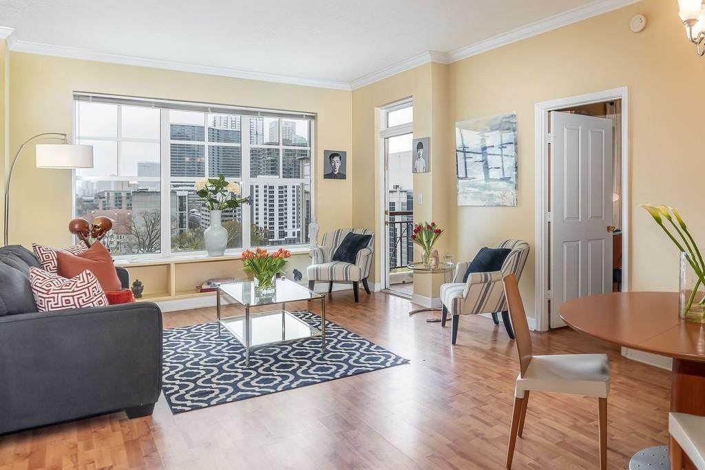 1101 Juniper Street - Photo 1