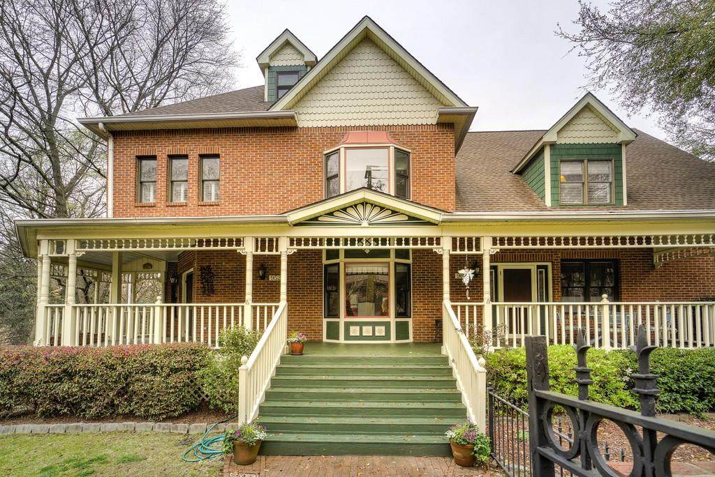 952 Edgewood Avenue - Photo 1