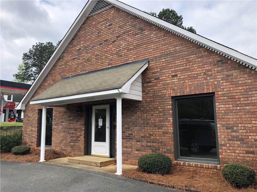 6505 Commerce Parkway - Photo 1