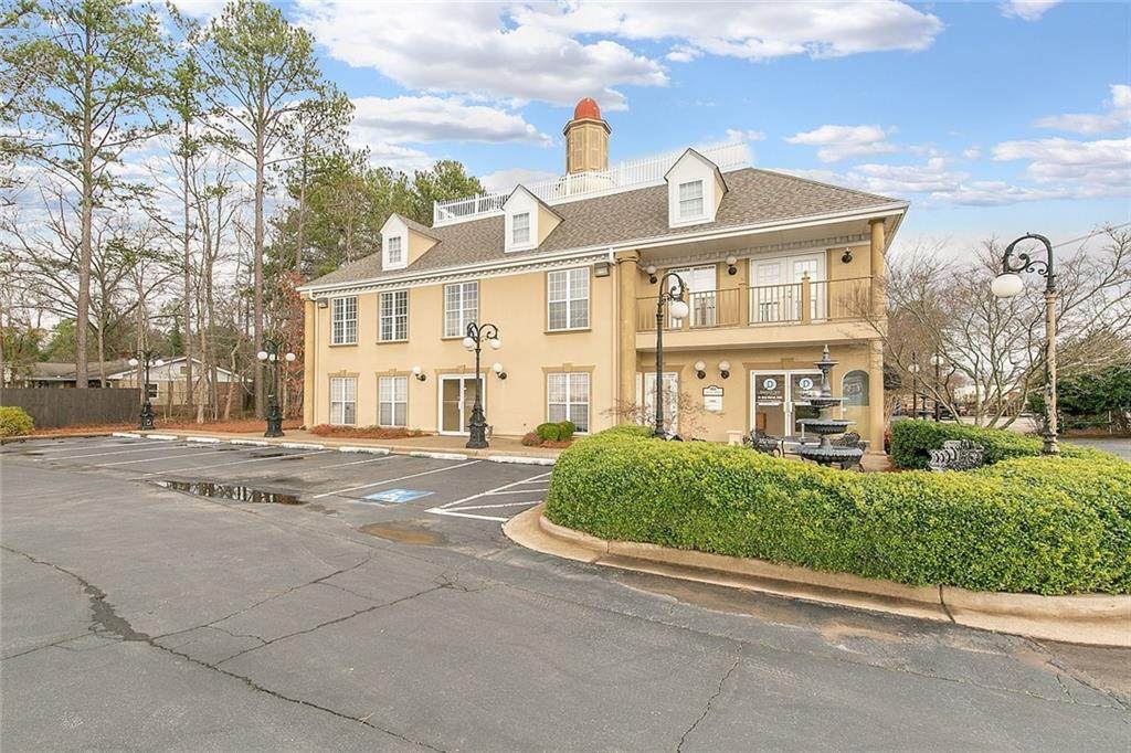 5552 Robin Road - Photo 1
