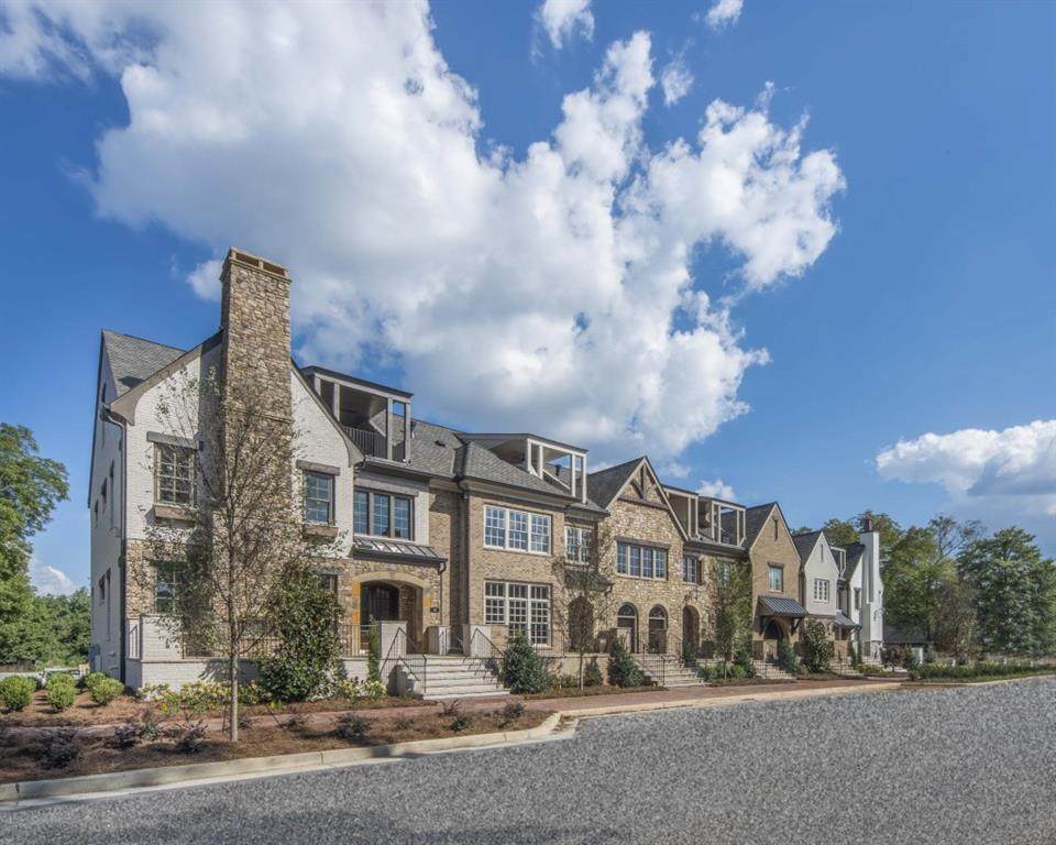 124 Lily Garden - Photo 1