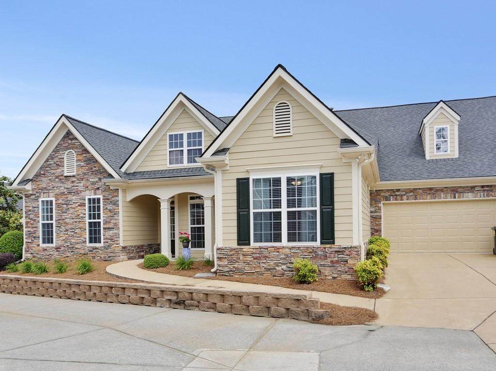 1882 Manor View Circle - Photo 1