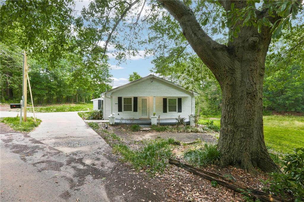 4840 Cochran Road - Photo 1