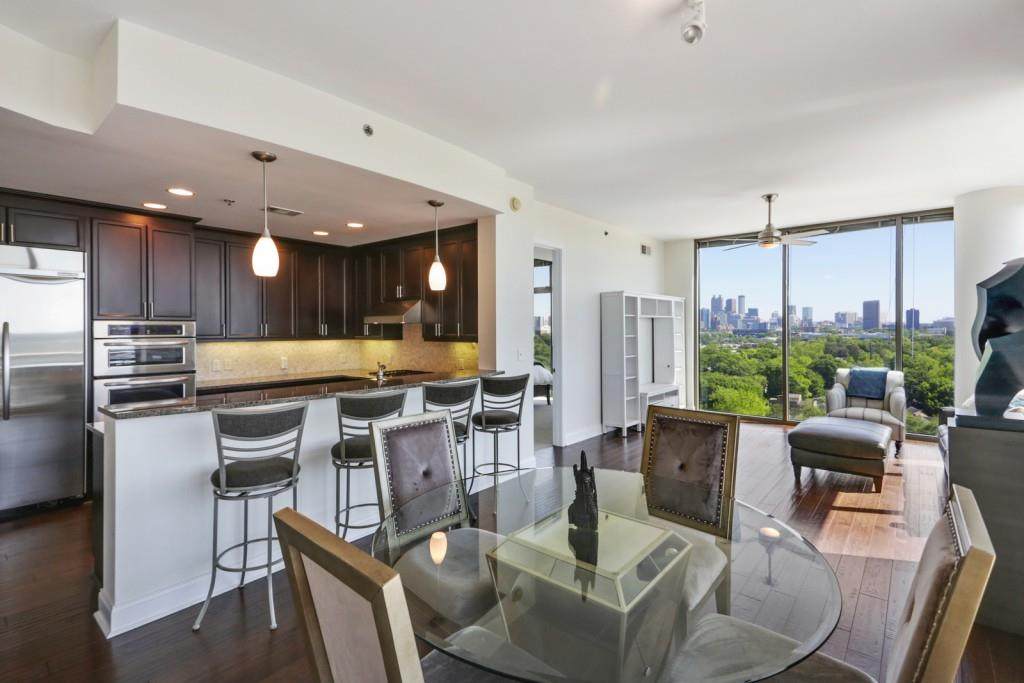 270 17th Street - Photo 1