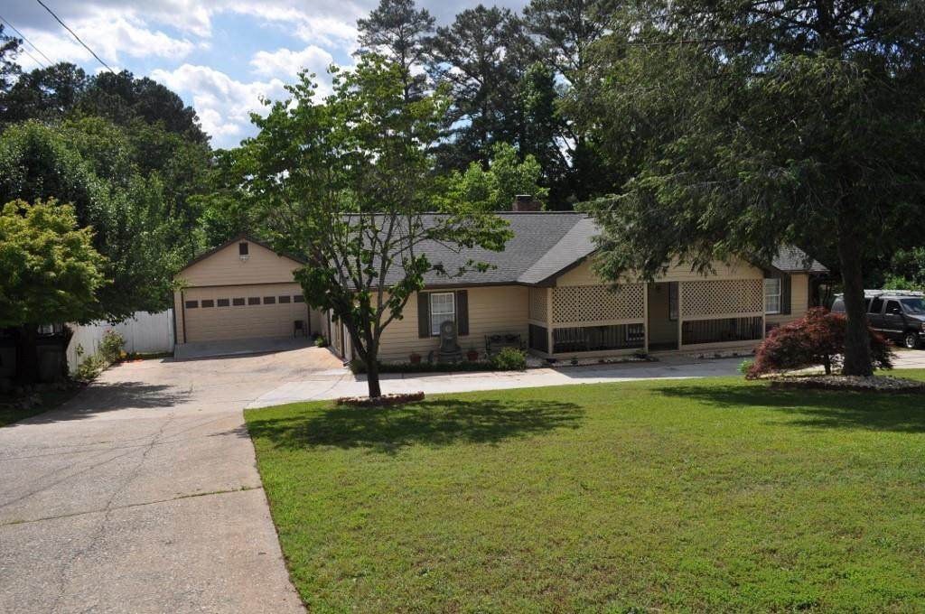 318 Fernbank Court - Photo 1