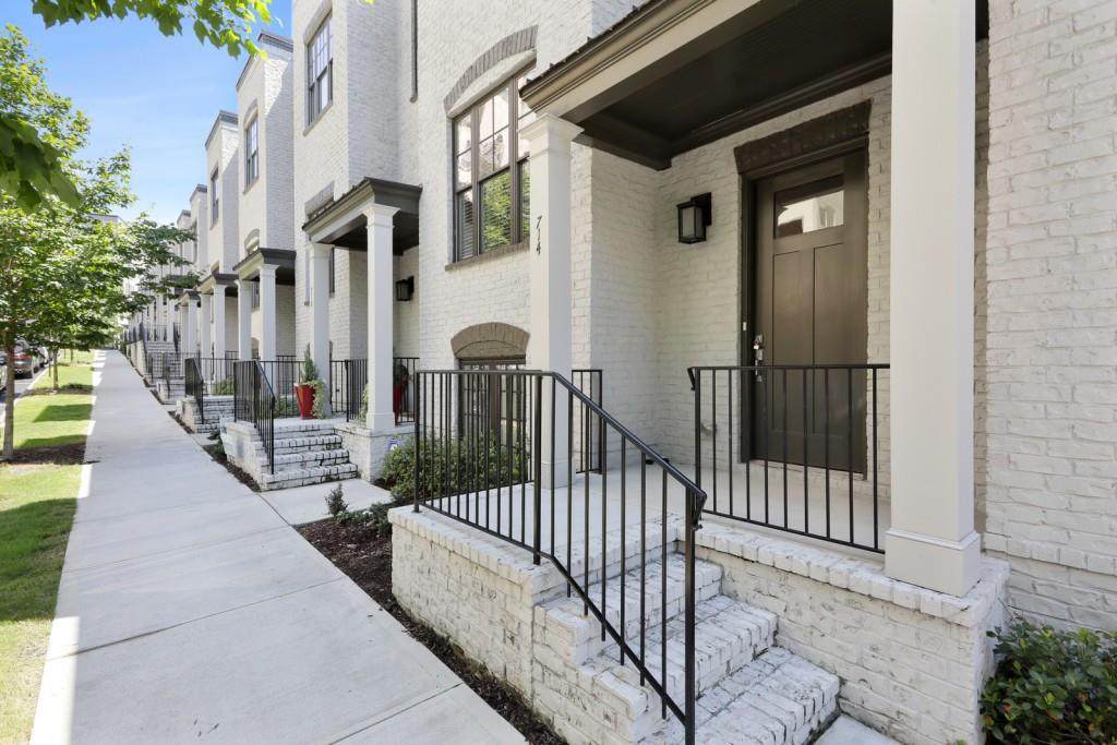 714 Taylor Court - Photo 1