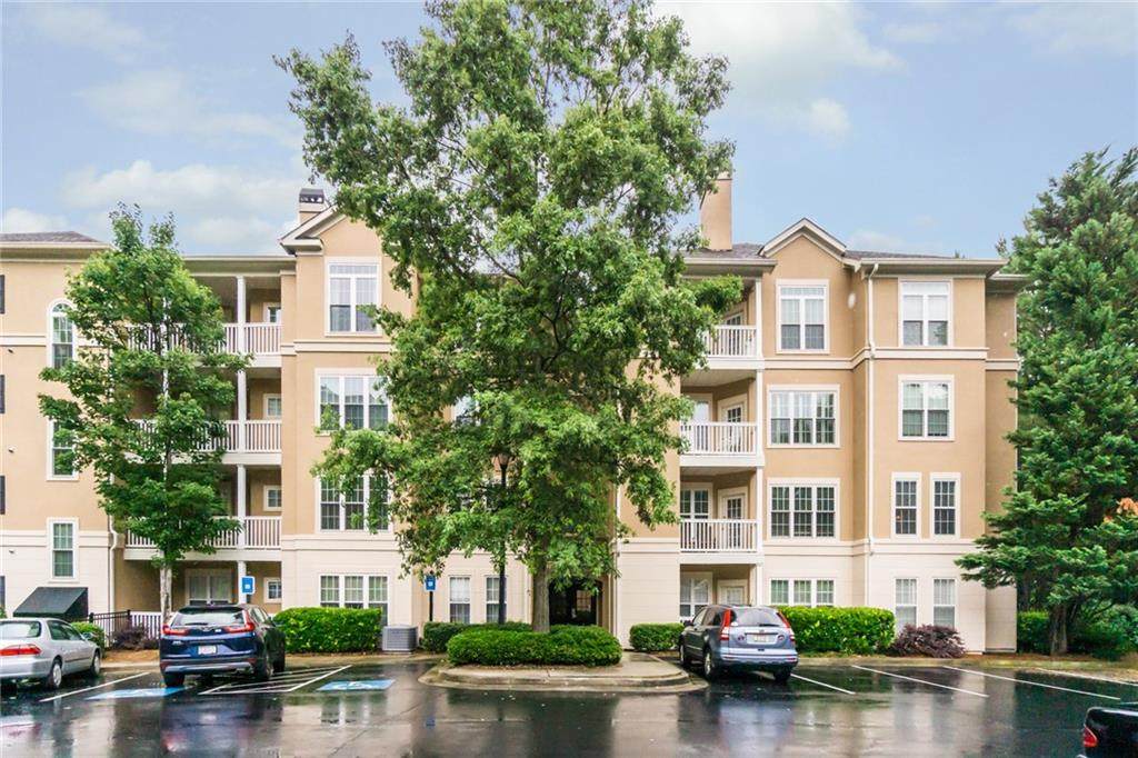 135 Ashford Circle - Photo 1