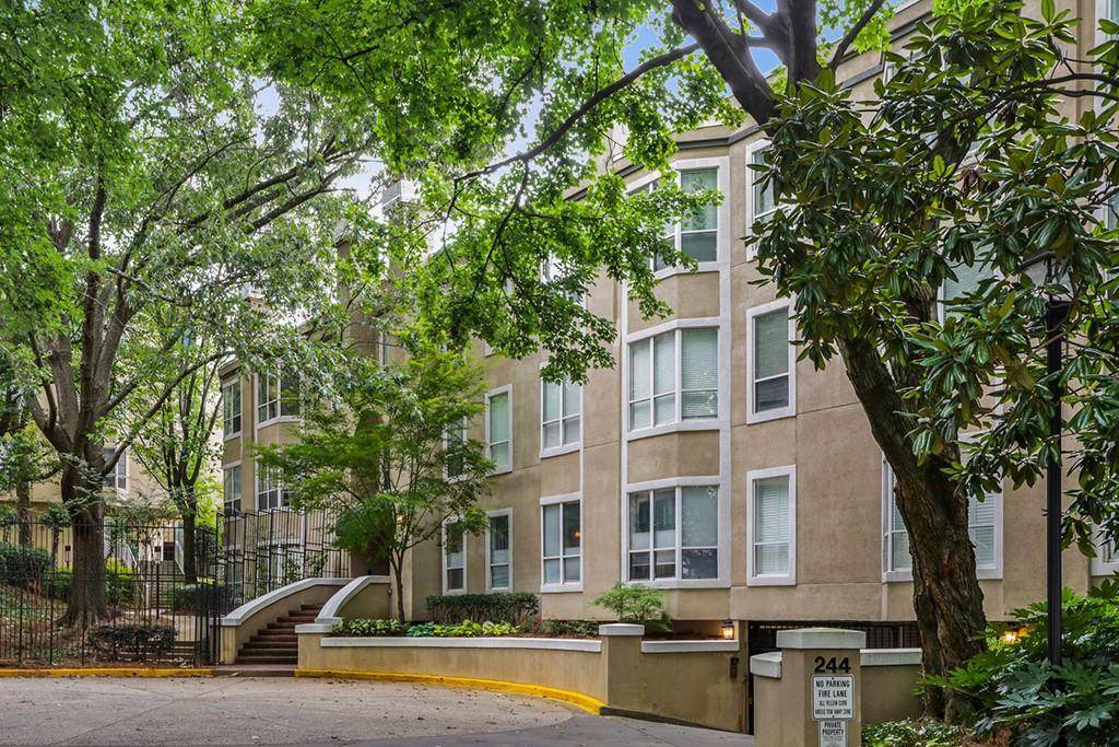 244 13th Street - Photo 1