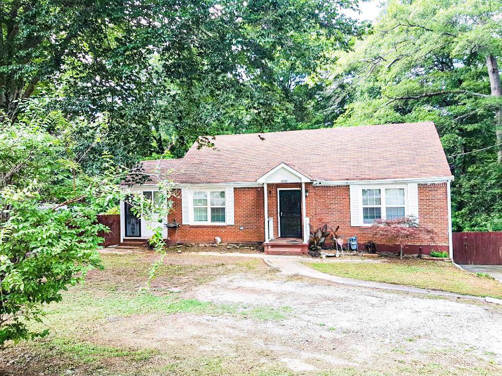 2632 Joyce Avenue - Photo 1